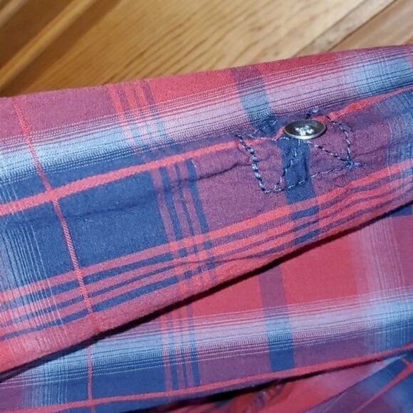 Rock & Republic Stretch Red Plaid Casual Button Down Sz XL Shirt w Pockets - Picture 8 of 11